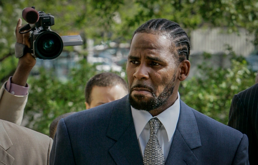 R. Kelly Guilty On 6 Counts Of Child Pornography
