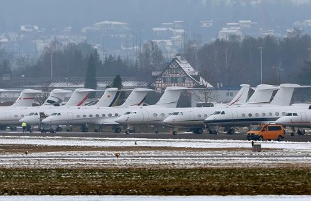 Davos Jets